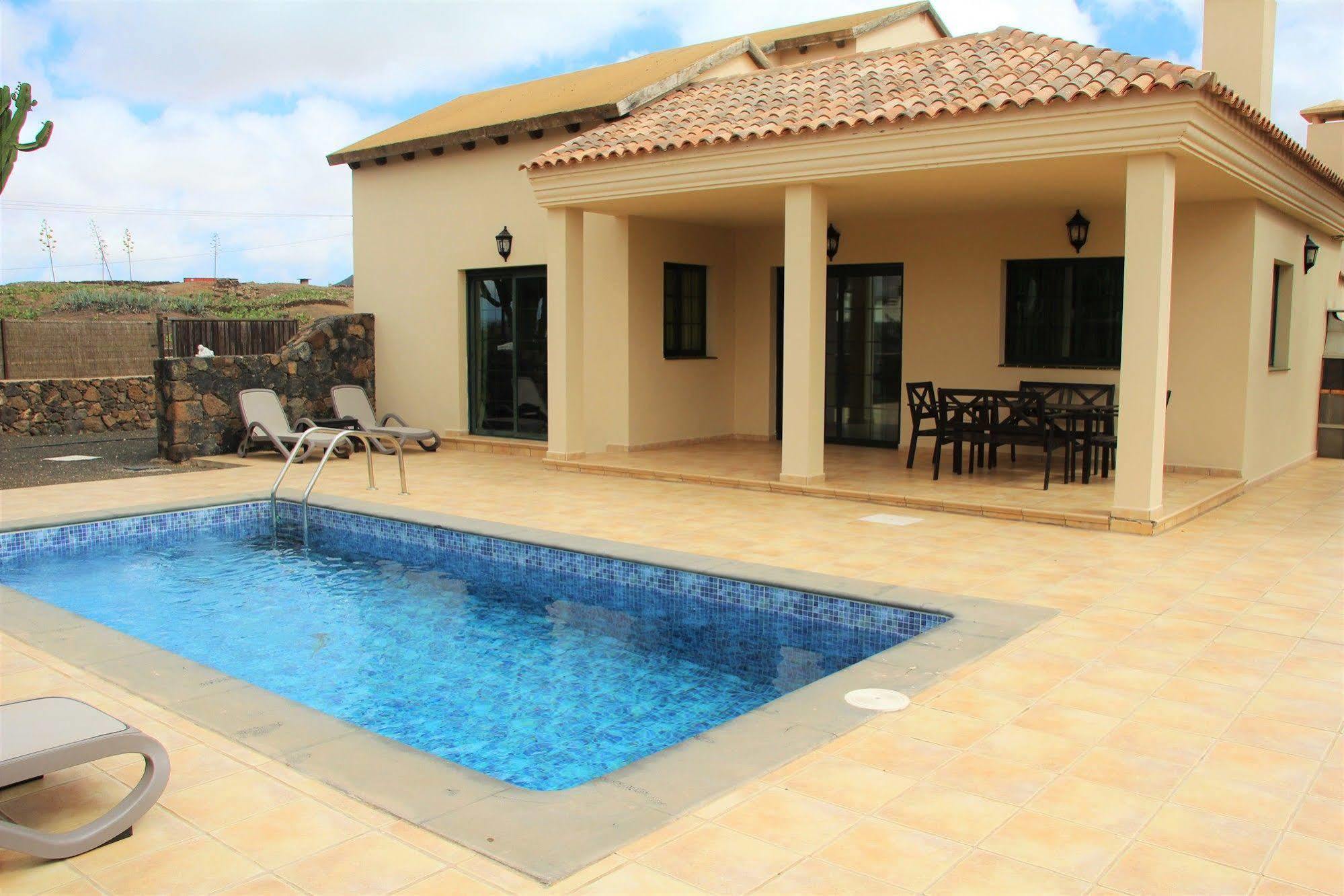 Villas Oasis Casa Vieja La Oliva Buitenkant foto