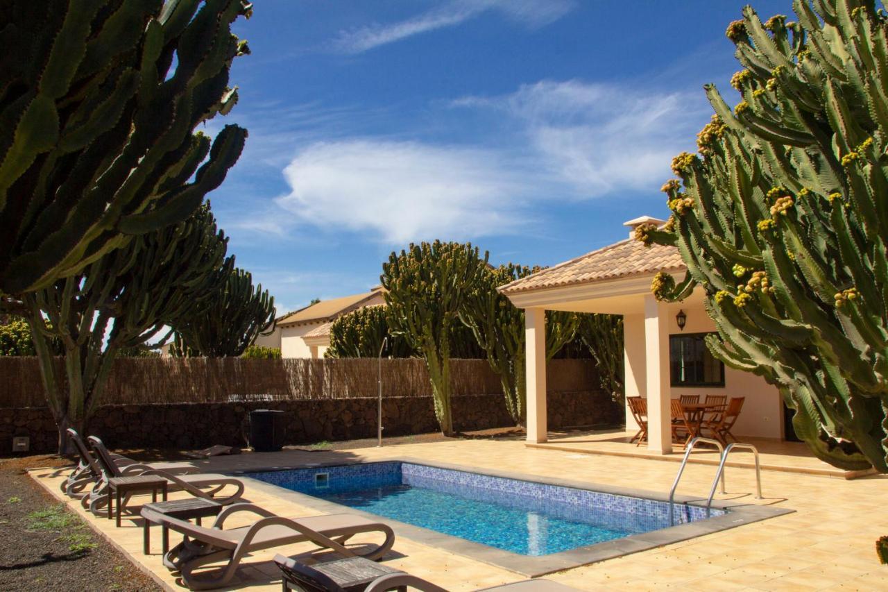 Villas Oasis Casa Vieja La Oliva Buitenkant foto